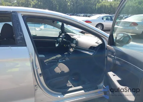 2019 Hyundai Elantra Sel z USA, uszkodzony, nr VIN KMHD84LF3KU843019